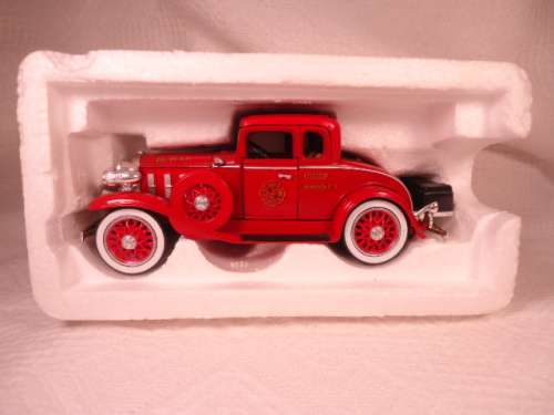 National Motor Museum - `41 Chevy Flatbed Truck `Ajax` + `32 Chevy Roadster Fire Chief Car - #T5420A