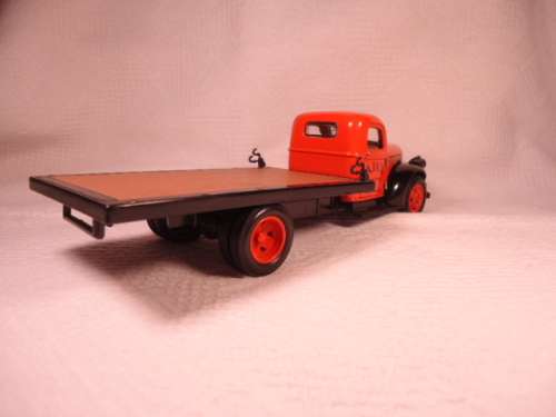 National Motor Museum - `41 Chevy Flatbed Truck `Ajax` + `32 Chevy Roadster Fire Chief Car - #T5420A