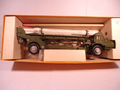 Corgi - Corporal Guided Missile on Erector Vehicle - missing spare wheel +rocket nose cone # 1113
