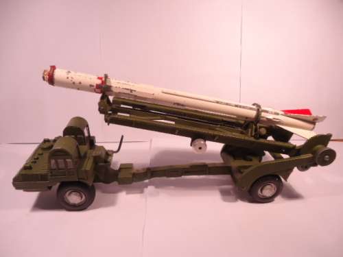 Corgi - Corporal Guided Missile on Erector Vehicle - missing spare wheel +rocket nose cone # 1113