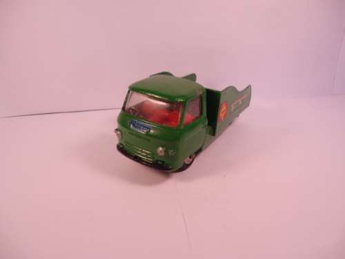 Corgi - Commer Truck - Baron Recovery - Code 3 - To be restored.