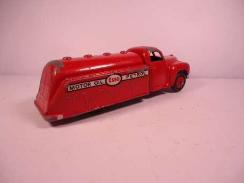 Dinky Toys Commercial - Studebaker Tanker - Esso Motor oil - #30p