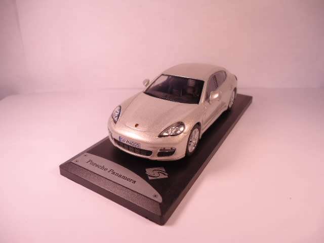 Solido - Porsche Panamera - #433332