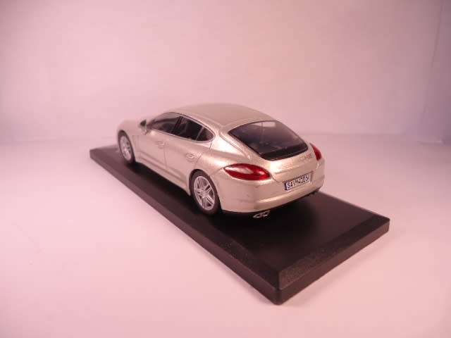 Solido - Porsche Panamera - #433332