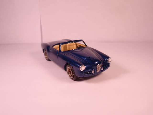 Provence Moulage - Alfa Romeo 1900SSZ Roadster 1957 - # K608 - 90%built Resin Kit