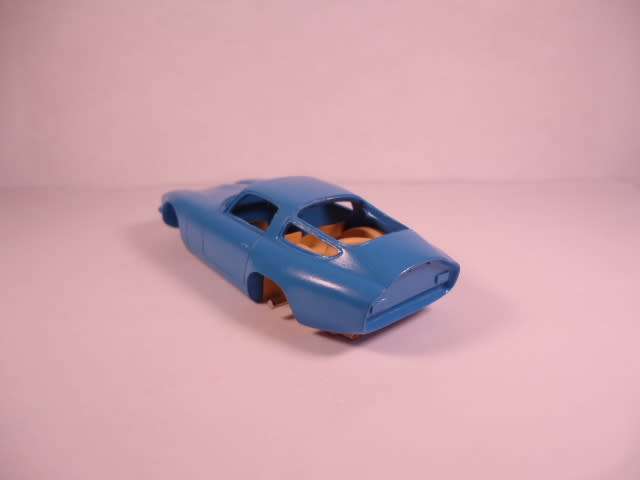 Provence Moulage - Alfa Romeo Zagato 1963 - #141 - Painted, 70% built Resin Kit
