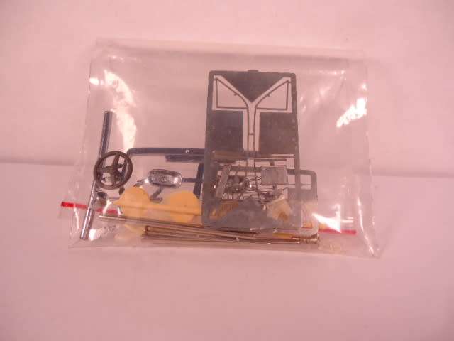 Provence Moulage - Alfa Romeo 2600 Zagato 1964 - #K700 - Unbuilt Resin Kit