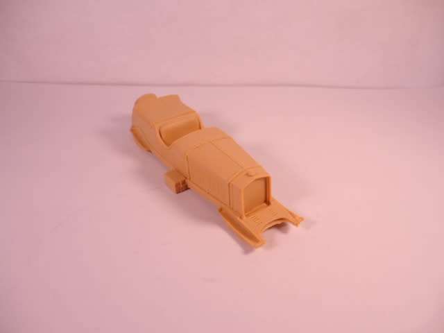 Starter - Alfa Romeo No.16, 1 24 Heures Du Mans 1931 - #142.6 - Unbuilt Resin Kit