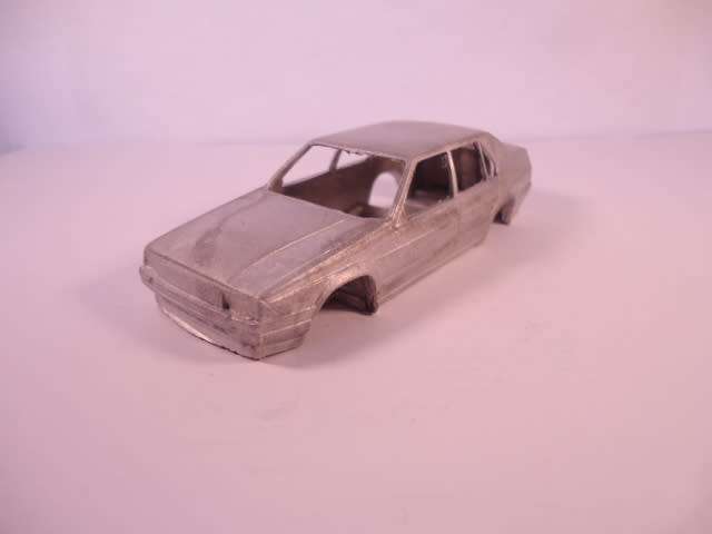 Meri Kits - Alfa Romeo 75 Rothmans Loubet-Rally Du Var 1986 - # MK 86 - Unbuilt White Metal Kit