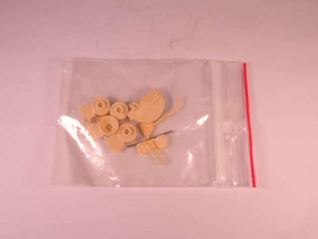 Alezan - Alfa Romeo 33 Spider Pininfarina 1971 - # 100 - 60% built Resin Kit