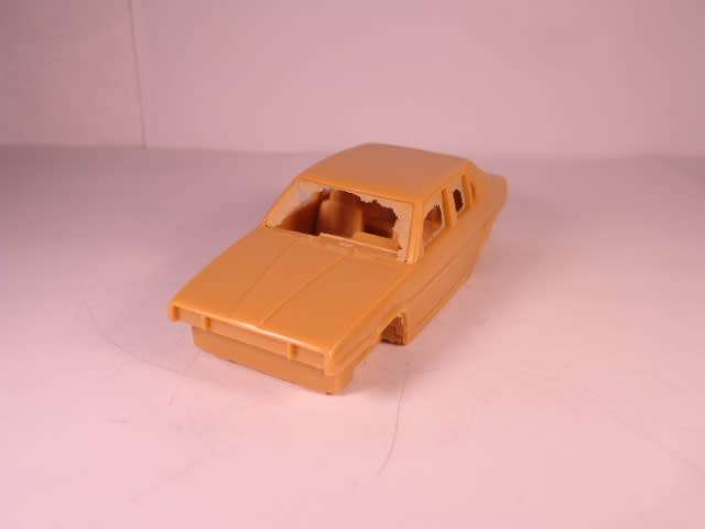 Tron Kits - Alfa Romeo 90 Super - Berlina 2 Versioni 1984/1986 - #P90 - Unbuilt Resin Kit