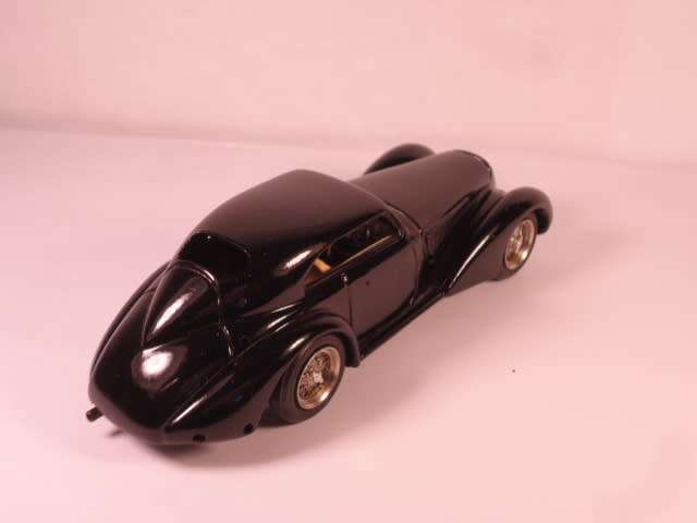 FB Model - Alfa Romeo 8c 2900 Toutin `Cegane Lunge` Street - # FB 16 - 80% built Resin Kit