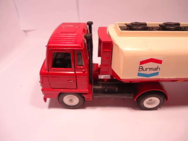 Dinky Toys - Foden Fuel Tanker  - Burmah - White Hubs with BlackTank fillers- # 950