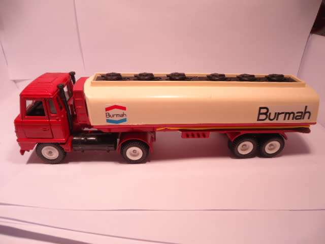 Dinky Toys - Foden Fuel Tanker  - Burmah - White Hubs with BlackTank fillers- # 950