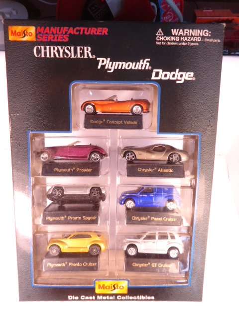 Maisto - Gift set of 7 Models - Chrysler, Plymouth, Dodge