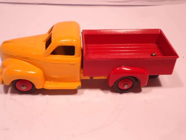 French Dinky - Studebaker Pick Up - # 25P
