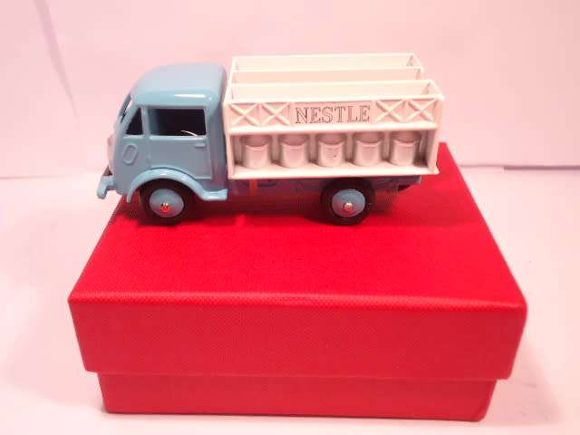 Dinky Toys Atlas - Ford Milk Truck - Camion Laitier- # 25 O