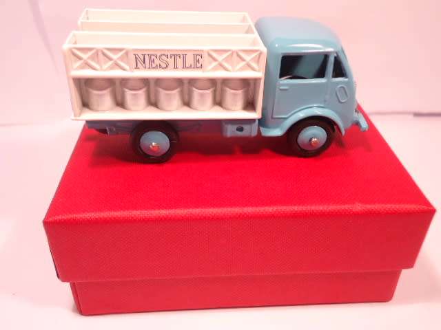 Dinky Toys Atlas - Ford Milk Truck - Camion Laitier- # 25 O