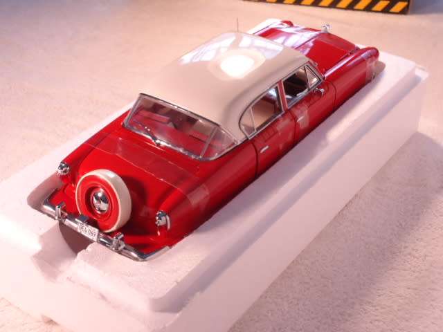 Sun Star - 1952 Nash Ambassador Airflyte - The Platinum Collection #5116