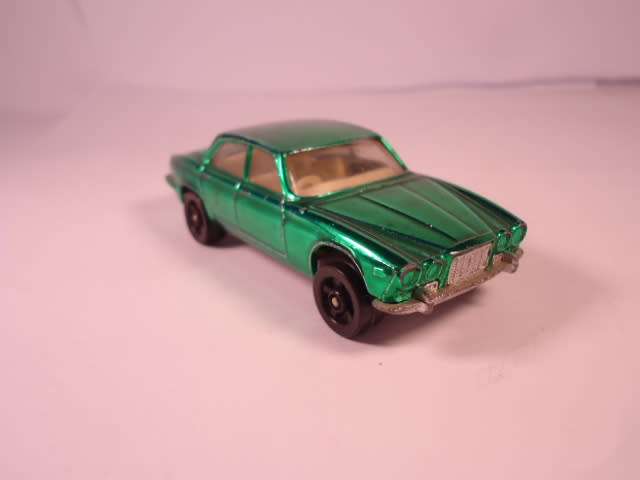 Corgi - Lot of 2 Models