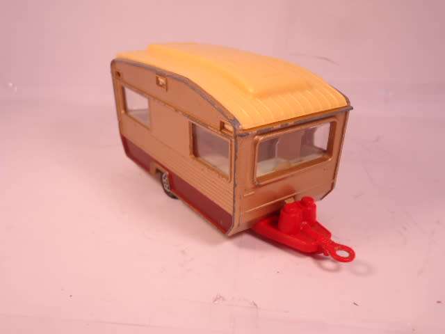 Corgi Commercial - Caravan - #490 - B2