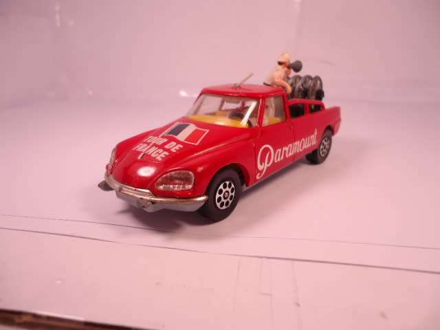 Corgi - Citroen DS (Conversion) - Tour De France Team Manager`s Car - #510-A1
