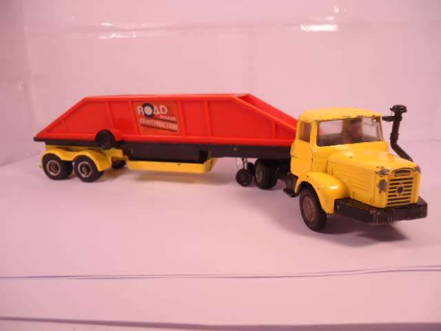 Corgi - Berliet Crane Fruehaut Discharge Dumper #1102-B1