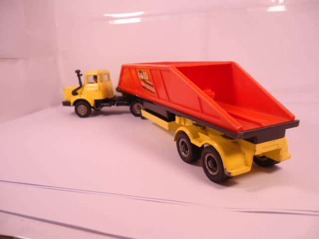 Corgi - Berliet Crane Fruehaut Discharge Dumper #1102-B1