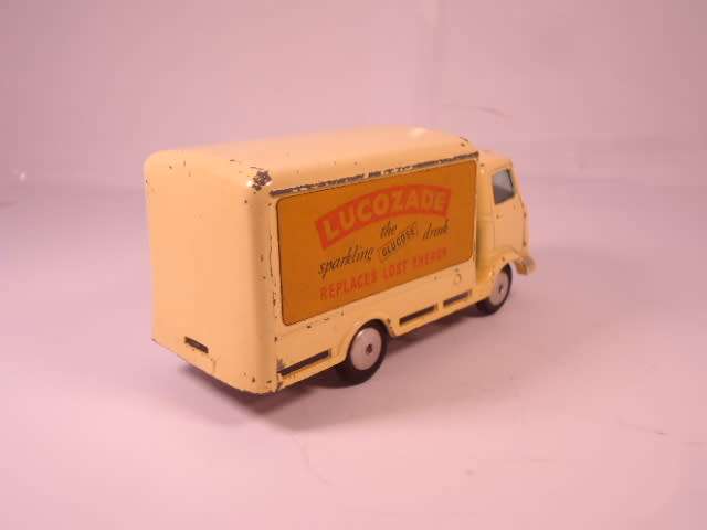 Corgi - Karrier Bantam (Lucozade Van) - #411-A1
