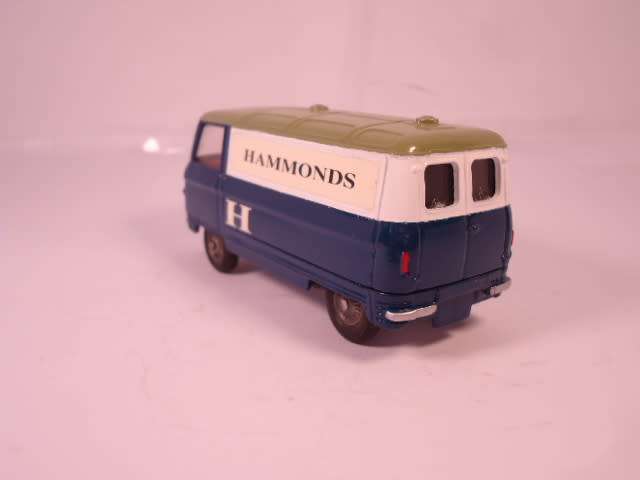 Corgi - Commer Van - Hammonds - Restoration - #462-A2