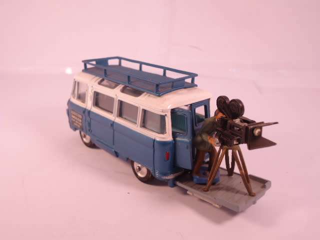 Corgi - Commer Van - Samuelson Film Service Limited - #479-A1