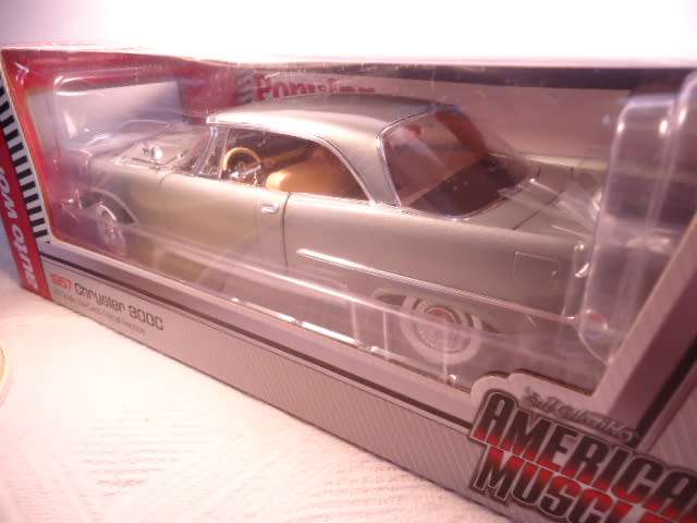 Auto World - ERTL, American Muscle - 1957 Chrysler 300C - #AMM1005/06