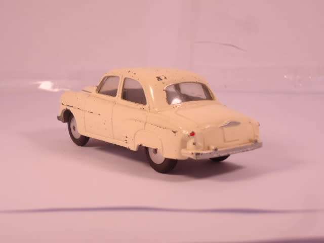 Corgi - Vauxhall Velox - #203-A4