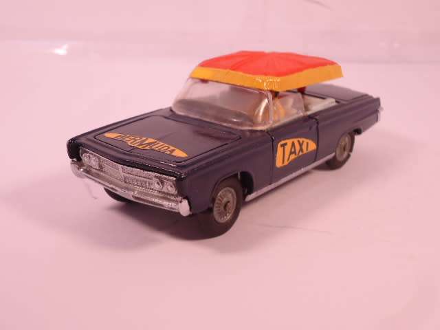 Corgi - Chrysler Imperial Convertible Bermuda Taxi - Code 3 - #246-A1 3