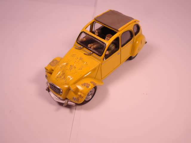 Universal Hobbies - Citroen 2CV - JB - For Your Eyes Only