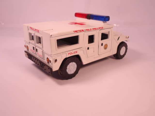 MotorMax/Toy Island - Lot of 2 Police vehicles