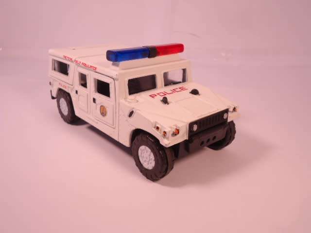 MotorMax/Toy Island - Lot of 2 Police vehicles