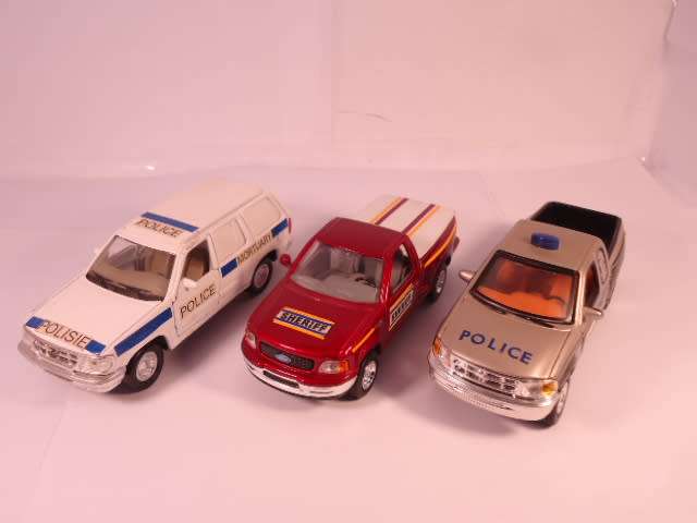 Welly/RealToy - Lot of 3 Converted Models