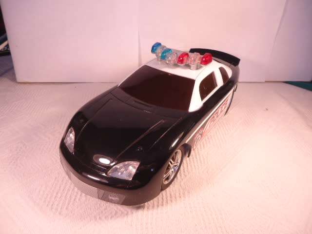 Eztec - Police Car - Battery Operated - #40380