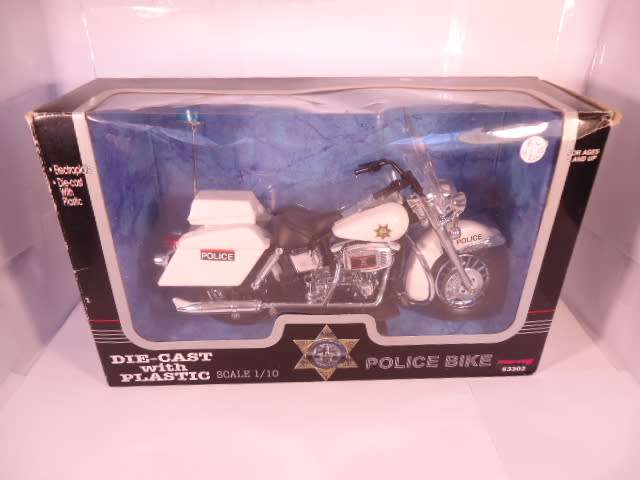 New Ray Harley Davidson Police Bike #53303