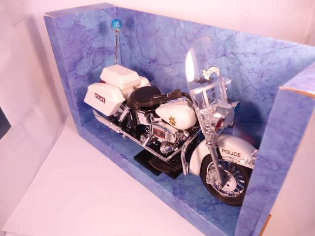 New Ray Harley Davidson Police Bike #53303