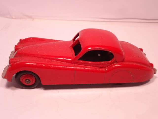Dinky Toys - Jaguar XK 120 - # 157