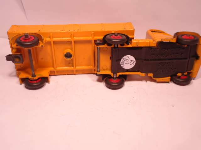 Dinky Toys - Bedford Articulated Truck - # 521