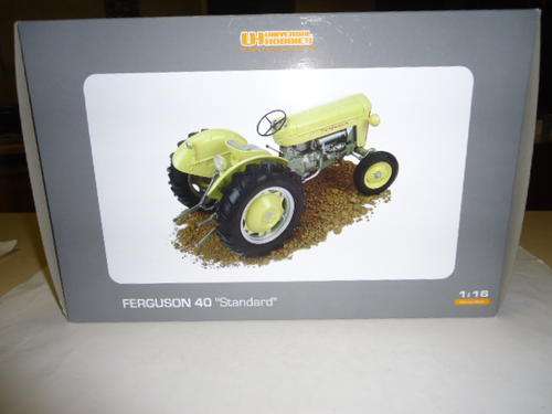 Universal Hobbies - Ferguson 40 Standard  Tractor - 1/16 Scale