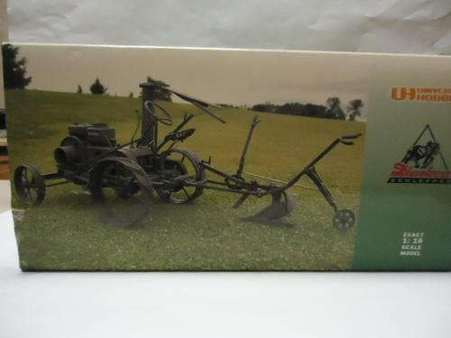 Universal Hobbies - Dieselross Schlepper - 1/16 scale