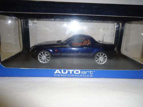 Auto Art - Mazda MX 5 Roadster