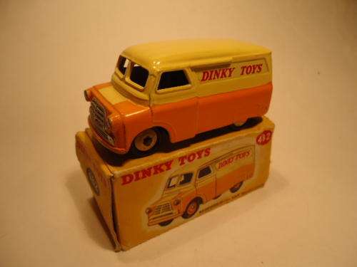 Dinky - # 482 - Bedford Van - Dinky Toys