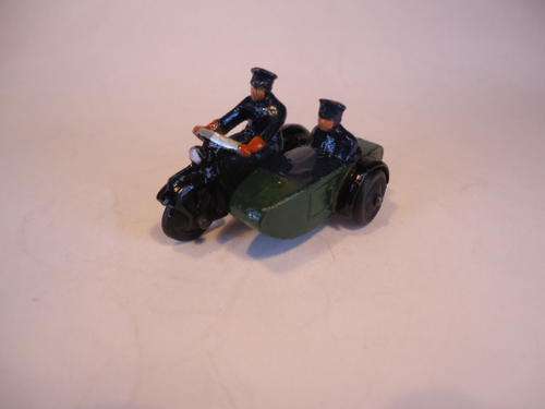 Dinky - # 42b - Police Motorcycle and side car