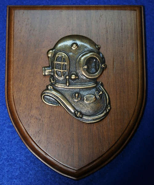 NAVY DIVERS PLAQUE