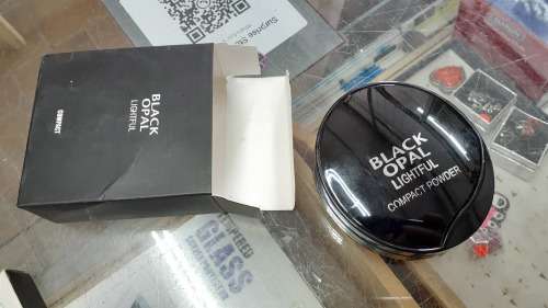 CLEARANCE - Black Opal Lightful Powder Compact 39g